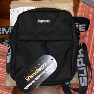 Supreme shoulder bag